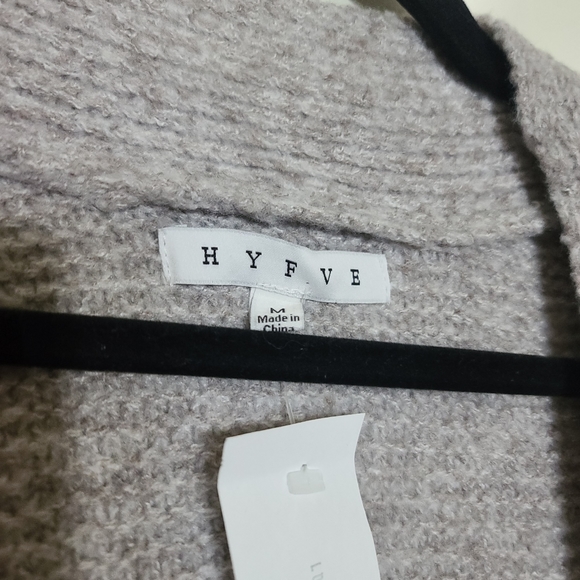 HYFVE Balloon Sleeve Cardigan Sweater - Picture 6 of 8